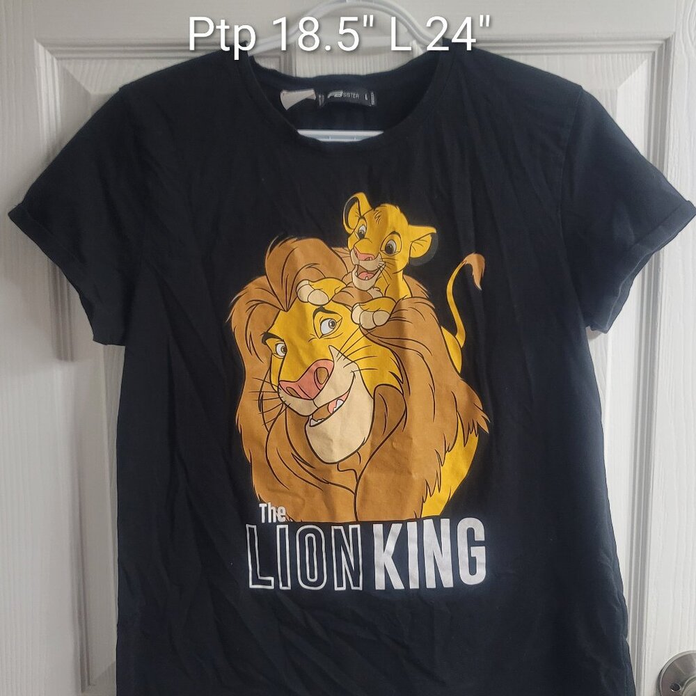 #395 Disney Lion King Black Shirt sz L